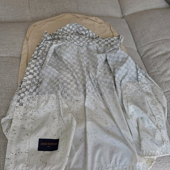 Louis Vuitton Wind Breaker White and Black Virgil Abloh Collection - Picture 7 of 10